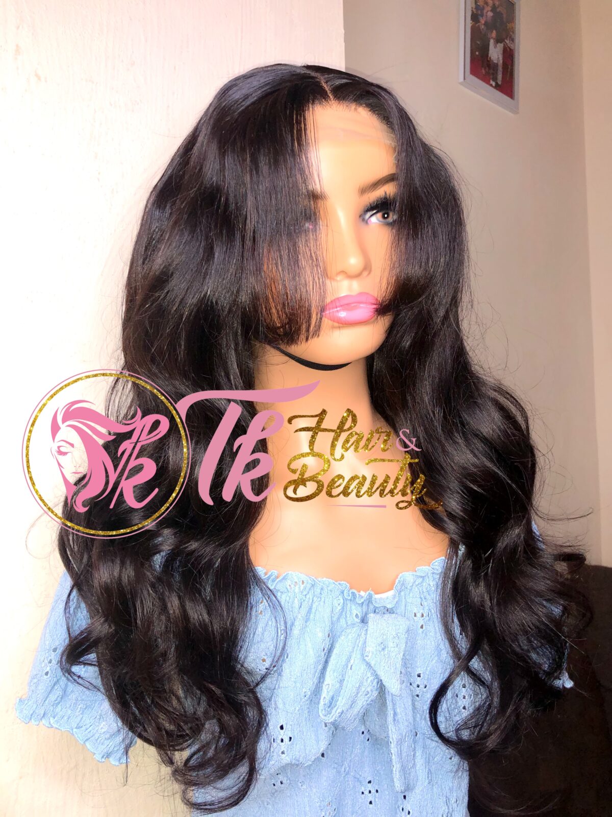 Vee luxury wig | wig store in the UK | Luxury wig store in USA | Luxury wig store in Canada