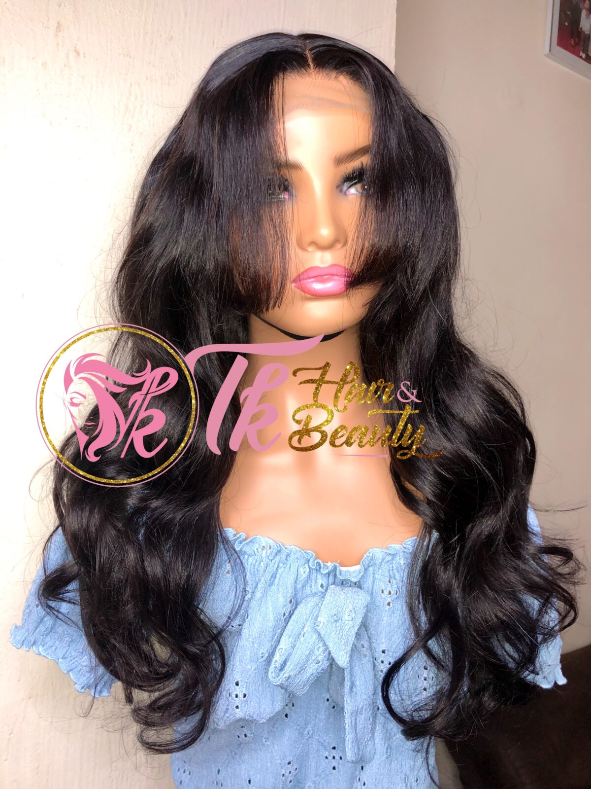 Vee luxury wig | wig store in the UK | Luxury wig store in USA | Luxury wig store in Canada